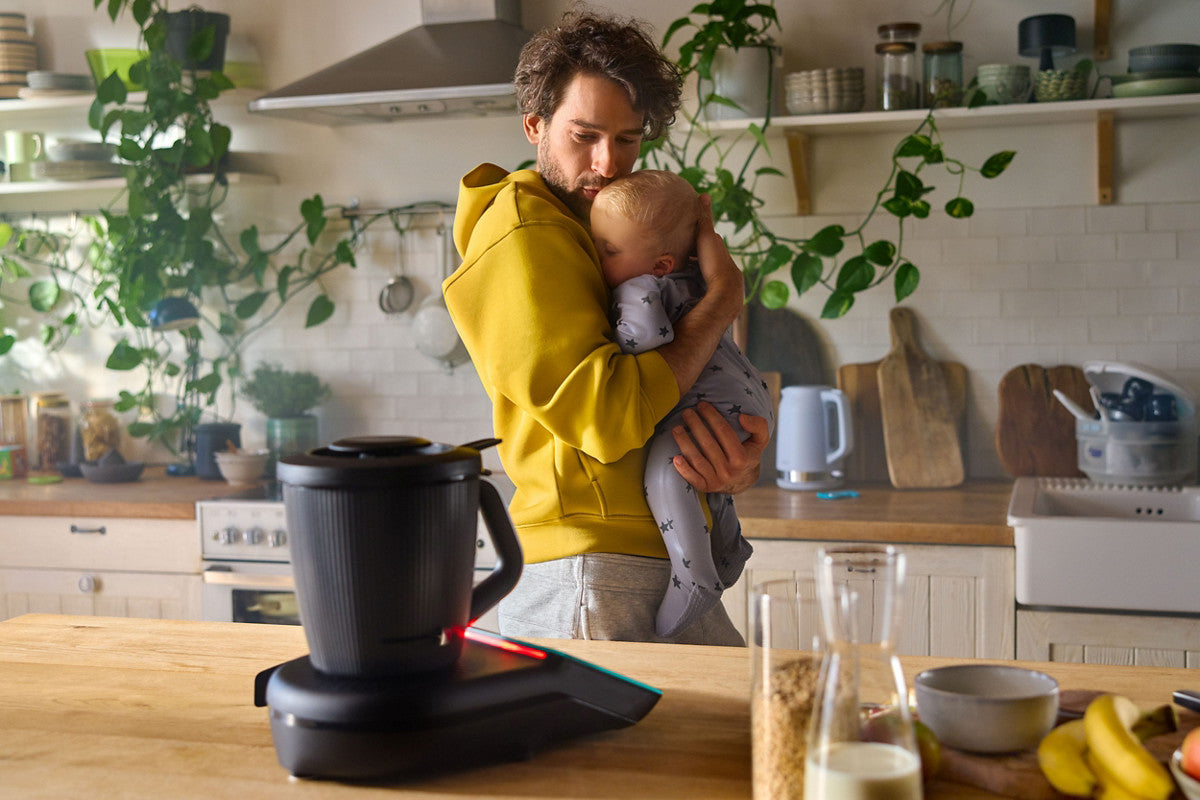 Thermomix TM7: L'appareil de cuisine ultime et silencieux.